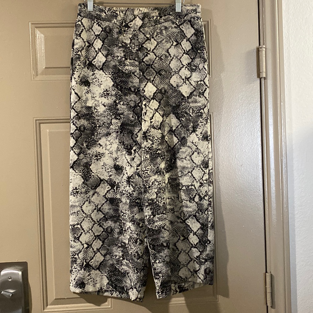 Python Capri